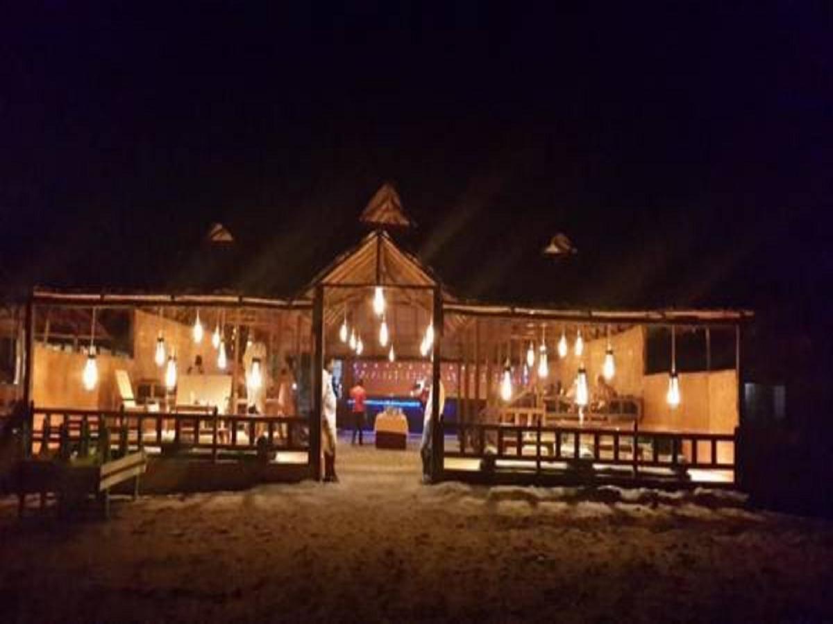 Sea Bird Beach Cafe & Cottages Morjim Eksteriør bilde