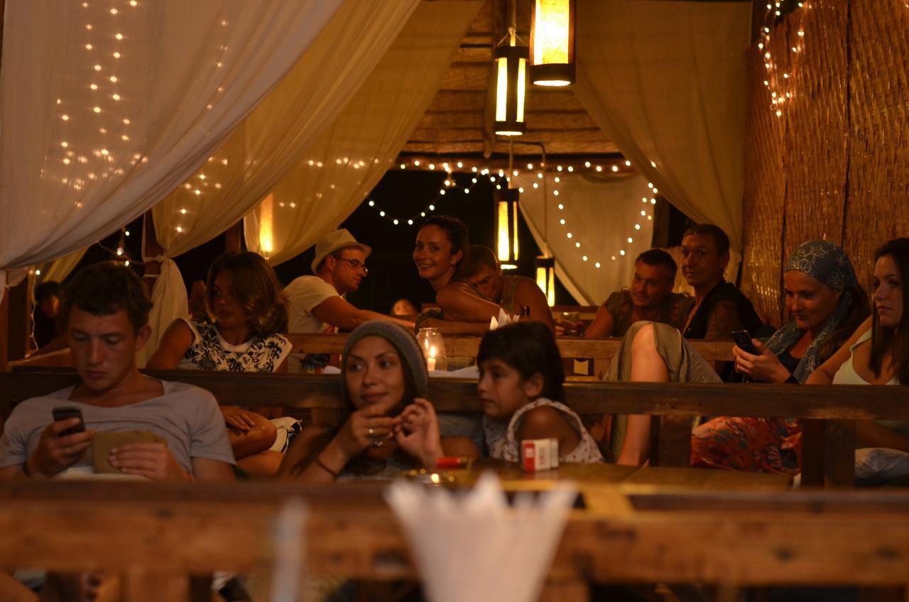 Sea Bird Beach Cafe & Cottages Morjim Eksteriør bilde