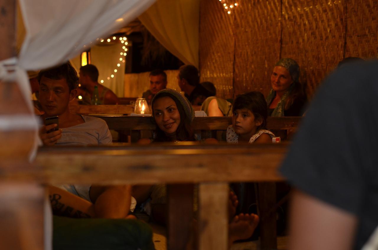 Sea Bird Beach Cafe & Cottages Morjim Eksteriør bilde