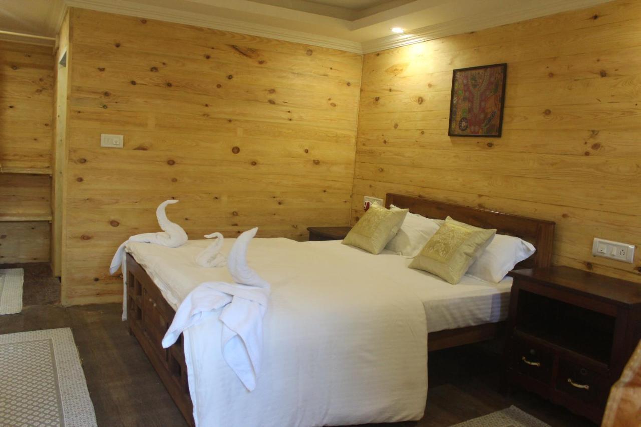 Sea Bird Beach Cafe & Cottages Morjim Eksteriør bilde