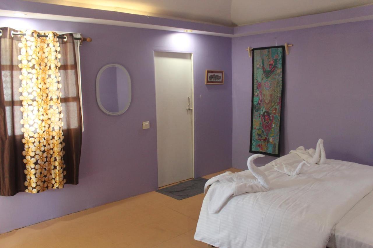 Sea Bird Beach Cafe & Cottages Morjim Eksteriør bilde