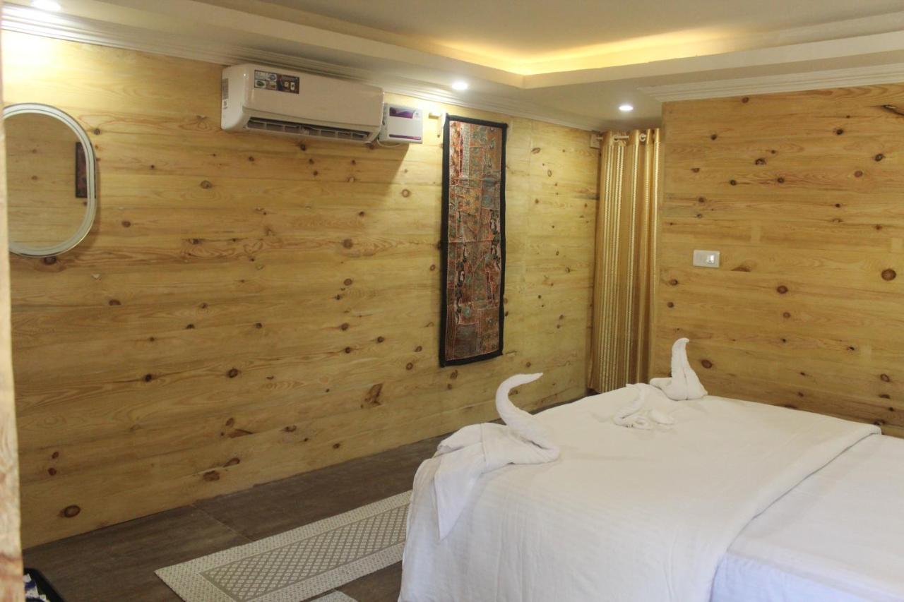 Sea Bird Beach Cafe & Cottages Morjim Eksteriør bilde